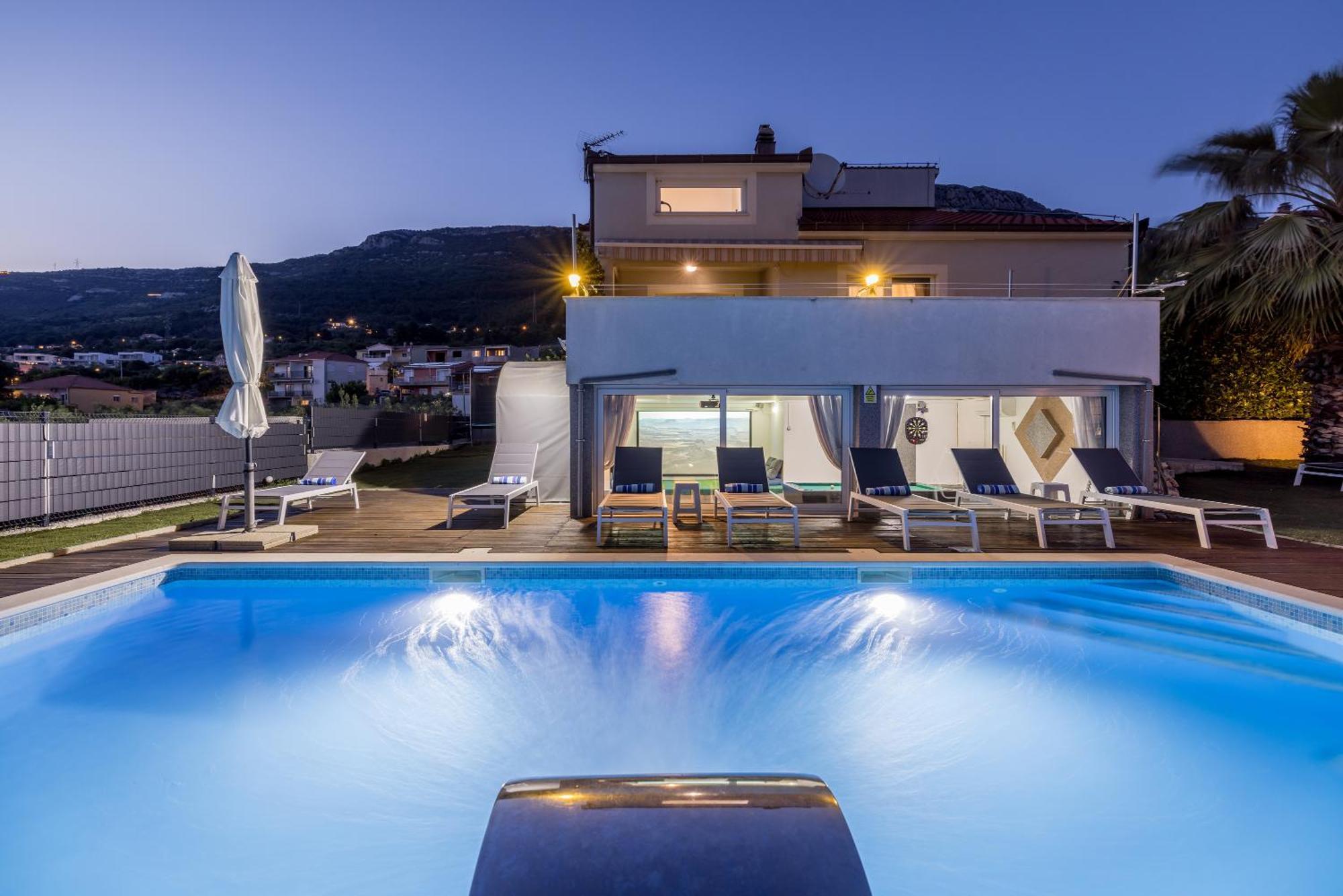 Sun Castle Holiday House Babic Kaštel Stari Exterior foto