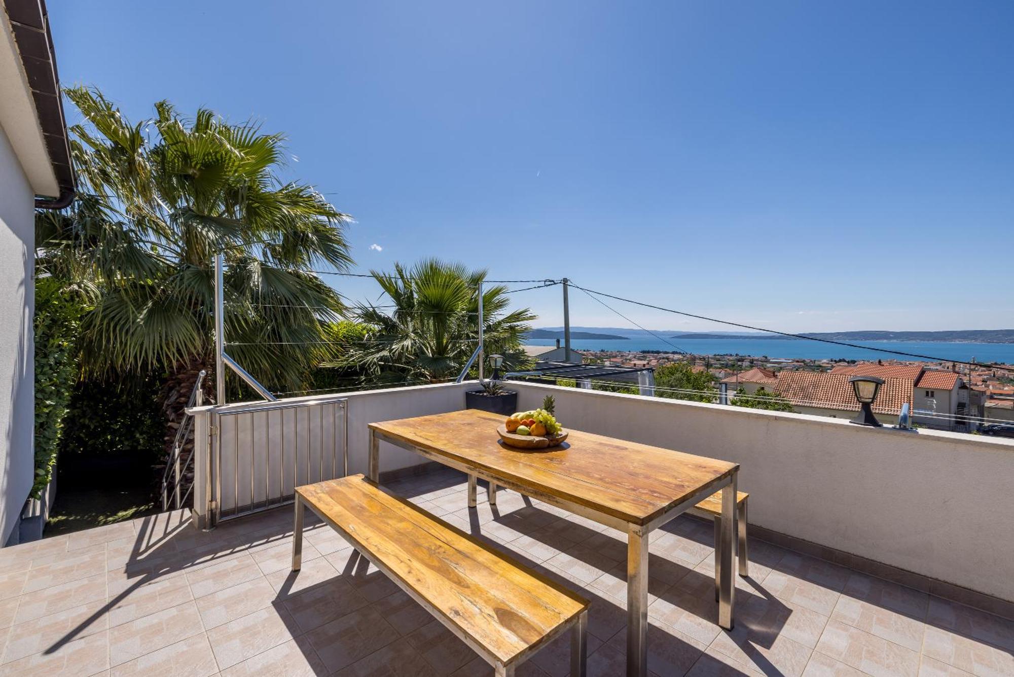 Sun Castle Holiday House Babic Kaštel Stari Exterior foto